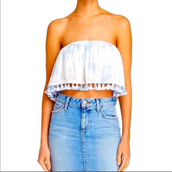 Oh SO BOHO ❤️ cropped halter top - tie dyed soft blue/white with tassels 🔥 - Picture 1 of 4